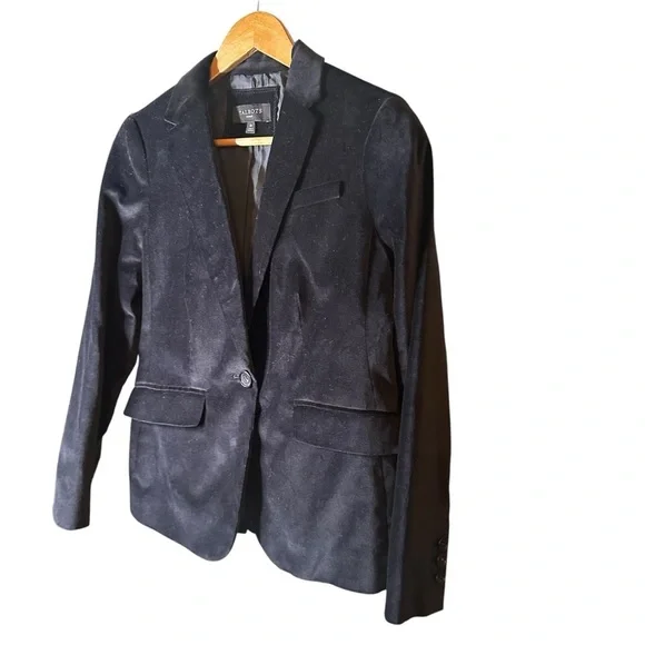 🔴5 for $40 SALE!
Talbots Petites Black Velvet 1 Button Split Back Blazer size 6p - Picture 15 of 15